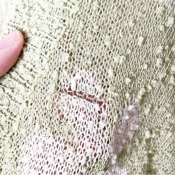 143 Story Daisy Floral Print Loose Knit V-Neck Sweater Green White Size 1X - Picture 6 of 10